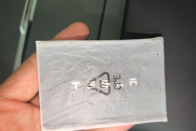 Tesla Model Y 2025 car image #9