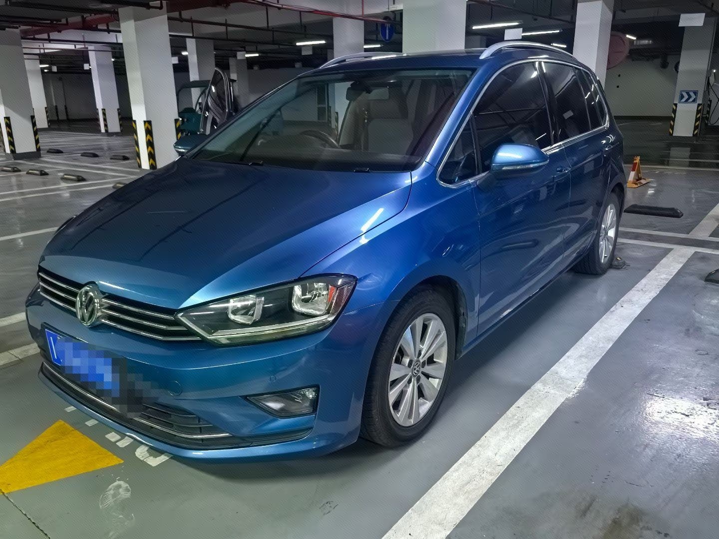 2017 2017 car image