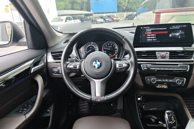 BMW X1 2020 car image #11