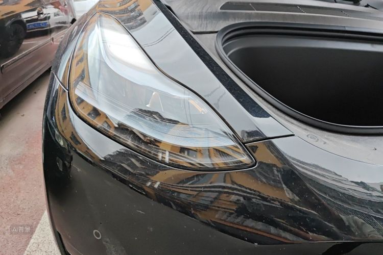 Tesla Model Y 2023 car image #8