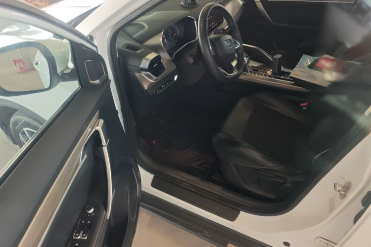 GEELY Coolray 2019 imagen de coche #16