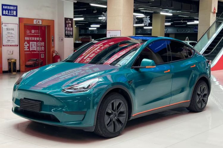 Tesla Model Y 2024 car image #3