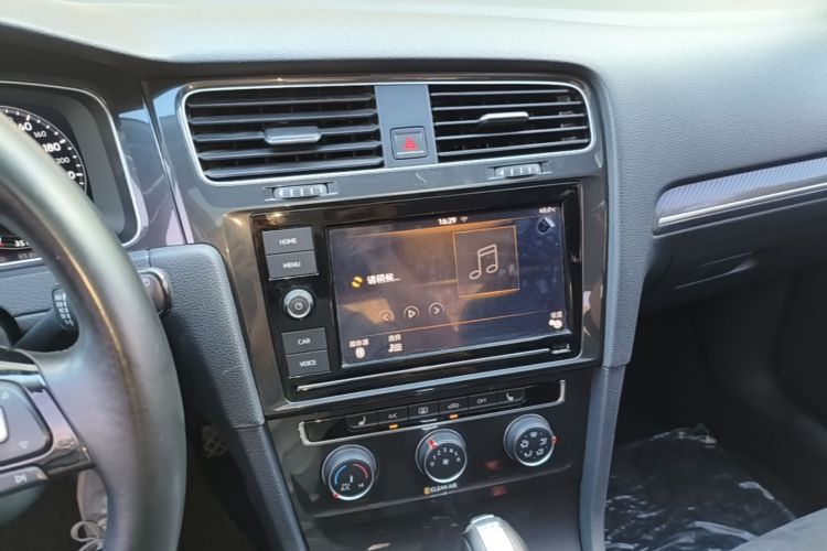 Volkswagen Golf 2019 #17 Volkswagen Golf 2019 car image #17