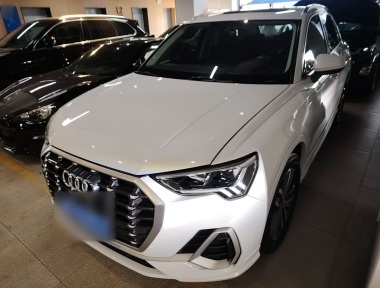 Audi Q3 2022 car image 