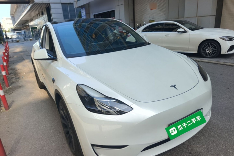 Tesla Model Y 2022 #6 Tesla Model Y 2022 car image #6