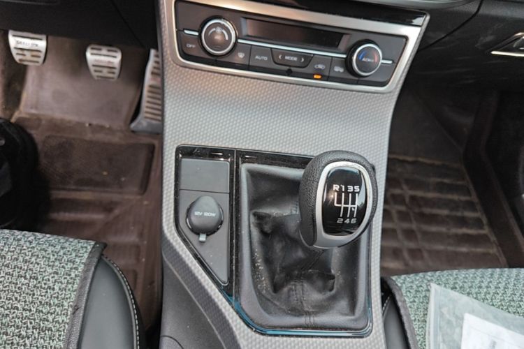 GEELY Emgrand GS 2017 car image #16
