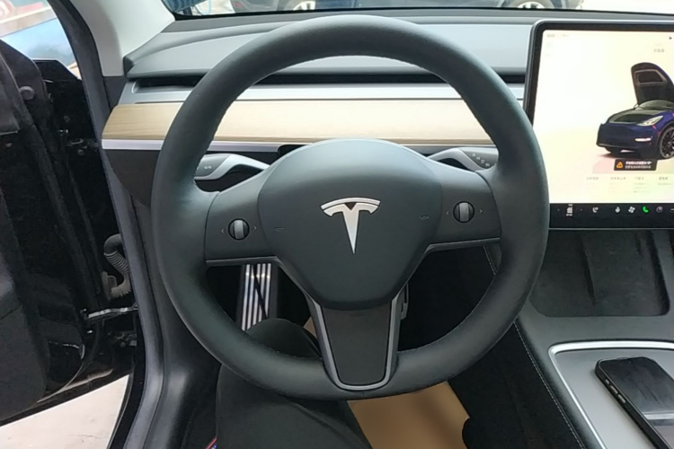 Tesla Model Y 2022 #11 Tesla Model Y 2022 car image #11