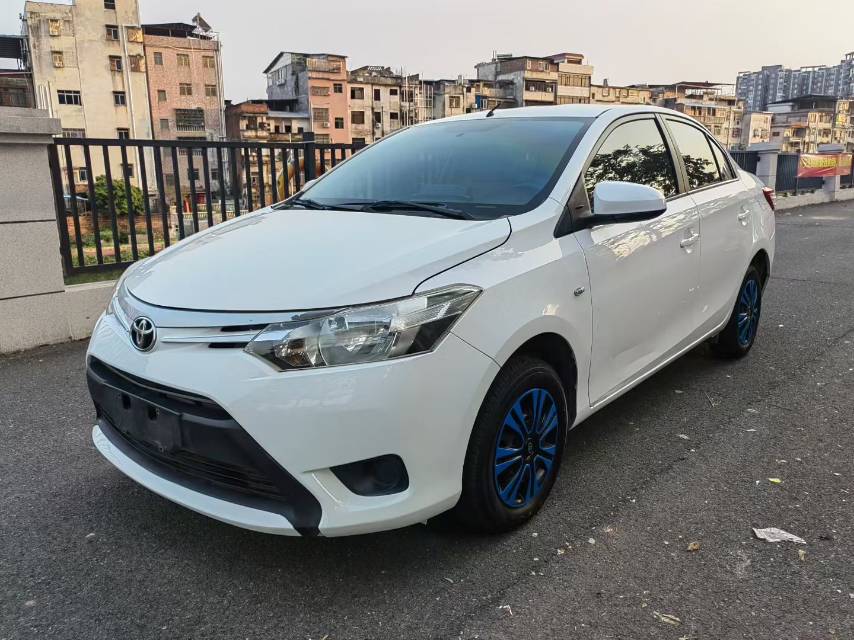 Toyota Vios 2015 Toyota Vios 2015 car image
