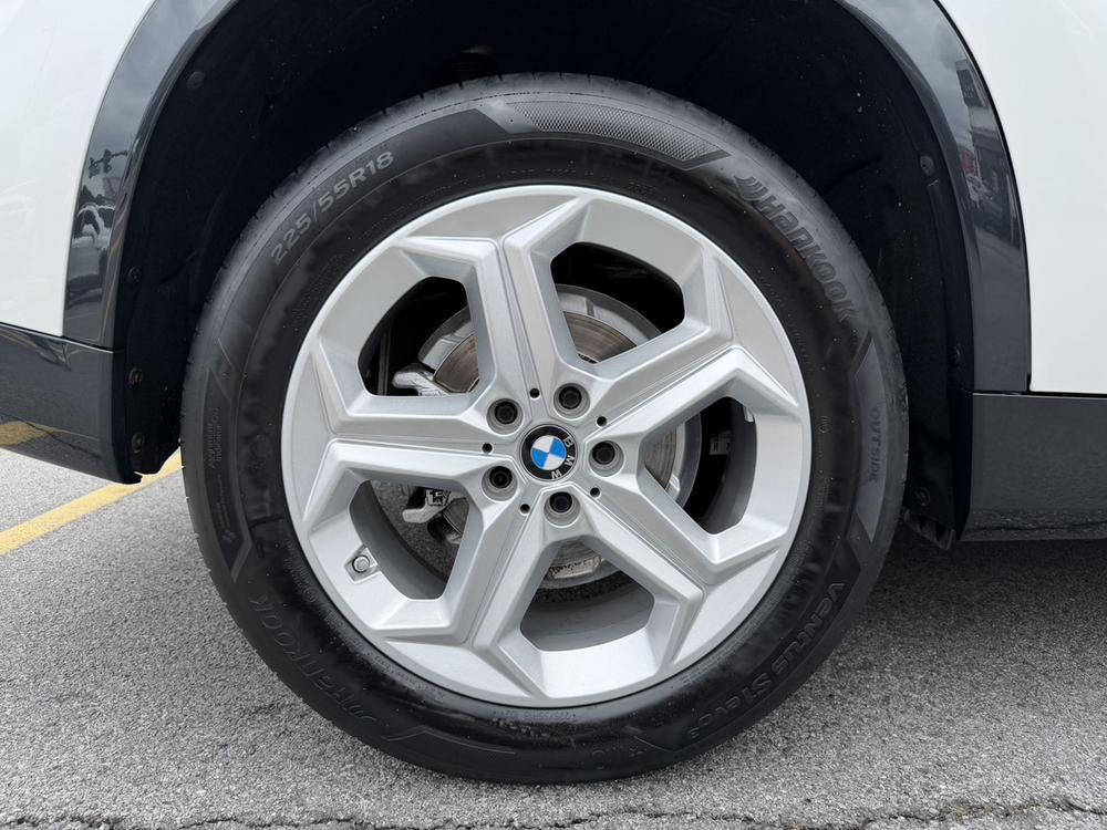 BMW X1 2023 car image #13