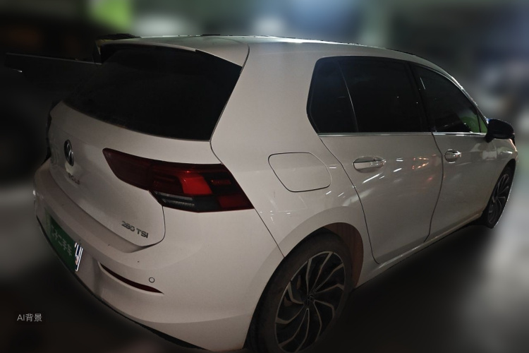 Volkswagen Golf 2023 car image #7