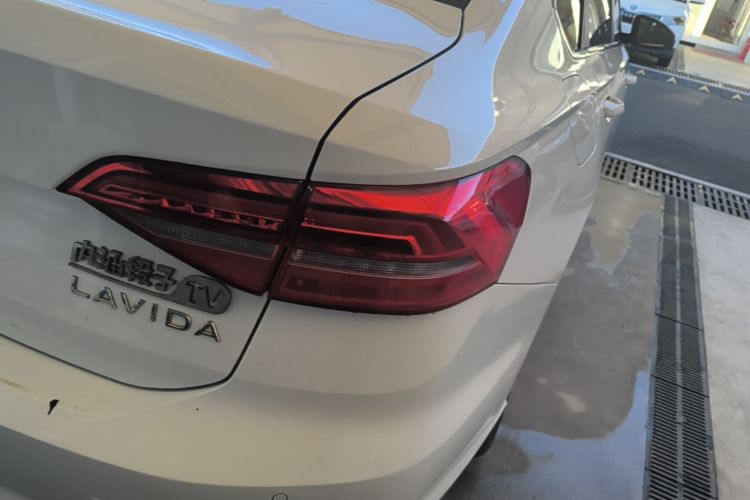Volkswagen Lavida 2020 car image #8
