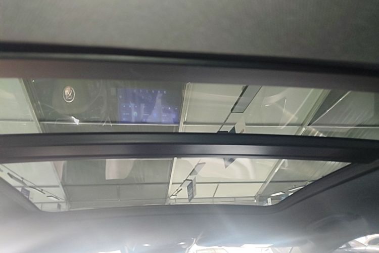 BYD Han 2022 car image #18
