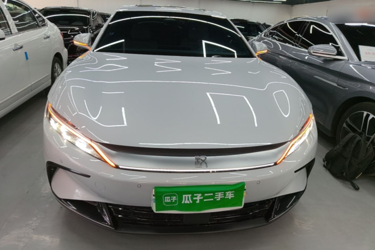 BYD Han 2024 #3 BYD Han 2024 car image #3