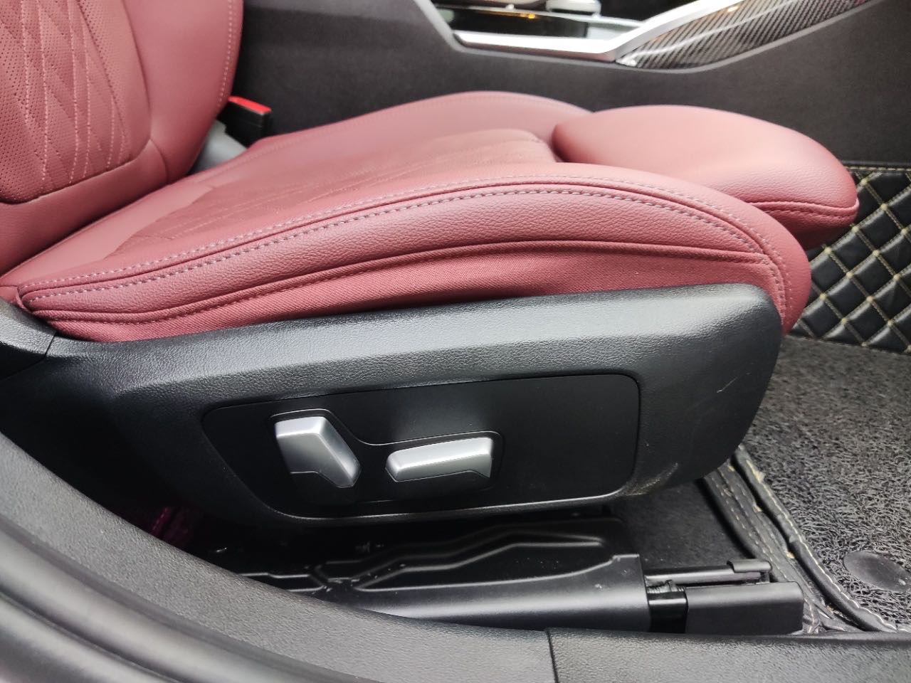 BMW 3 Series 2023 car image #8