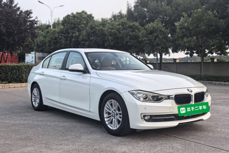 BMW 3 Series 2015 #4 BMW 3 Series 2015 car image #4