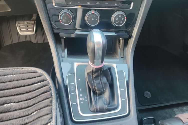 Volkswagen Golf 2017 #14 Volkswagen Golf 2017 car image #14
