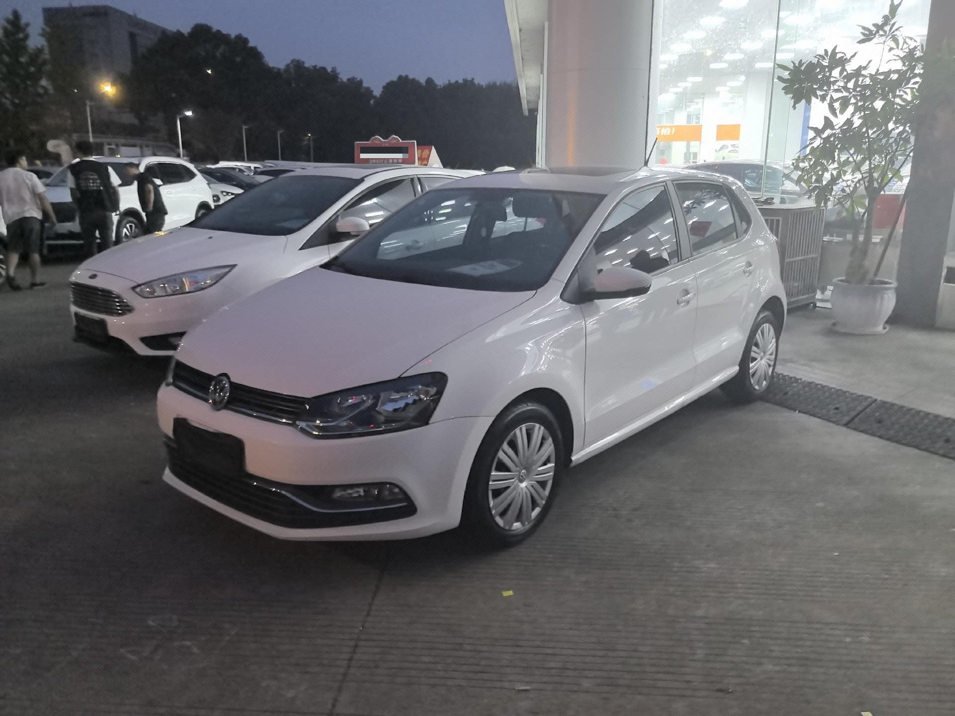 Volkswagen Polo 2018 Volkswagen Polo 2018 car image
