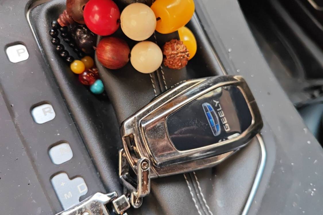 GEELY Coolray 2026 car image #28