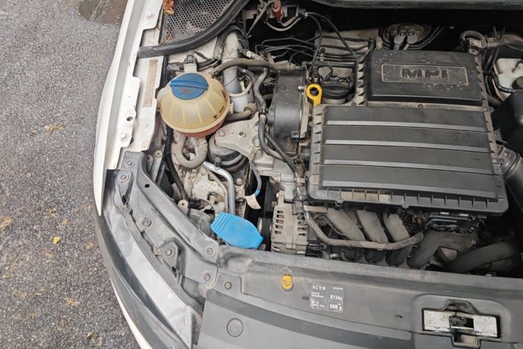 Volkswagen Polo 2019 car image #28