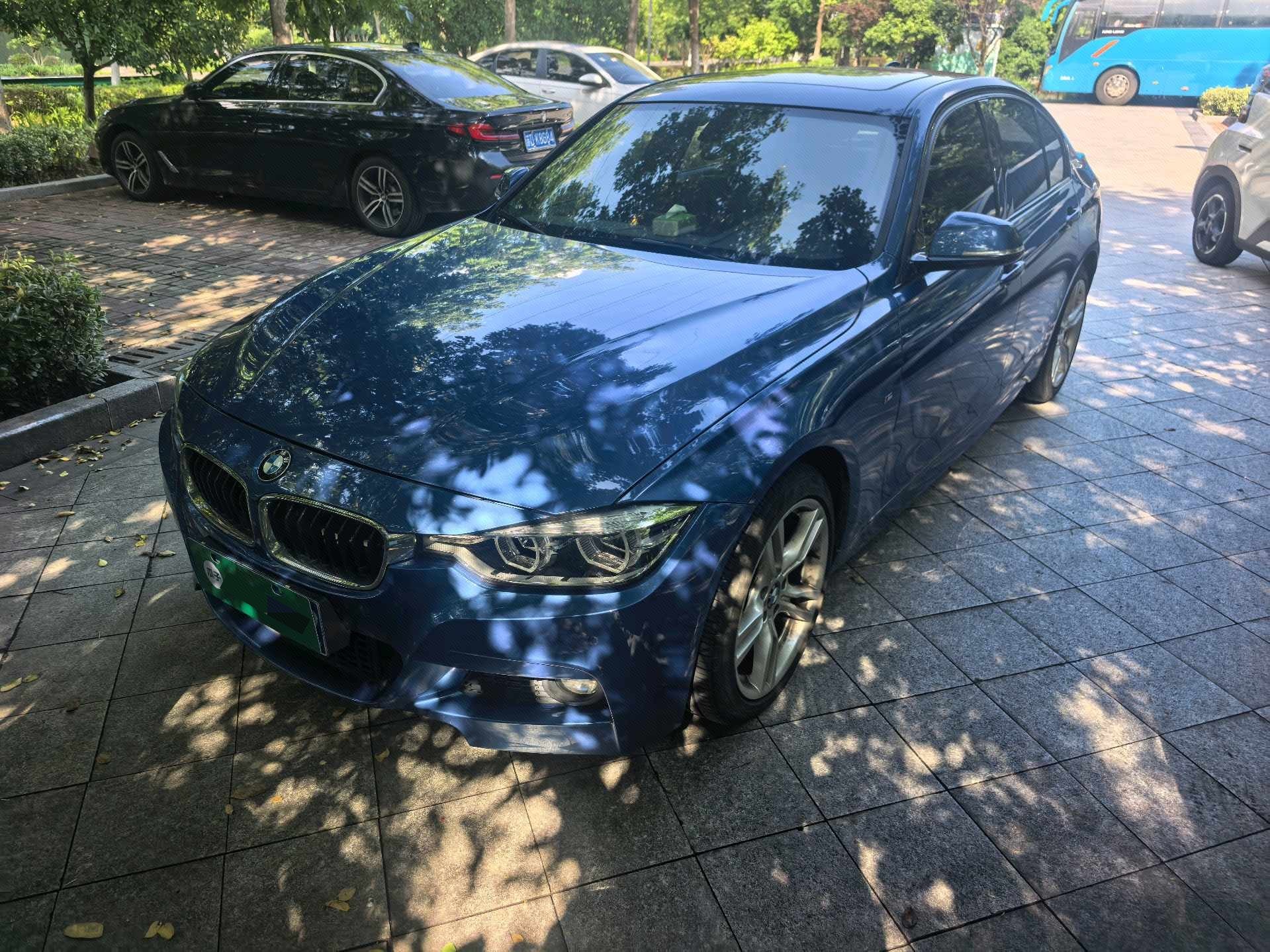 BMW 3 Series 2019 car image 
