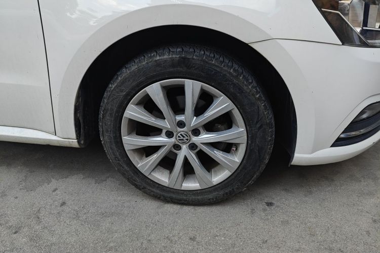 Volkswagen Lavida 2015 car image #6