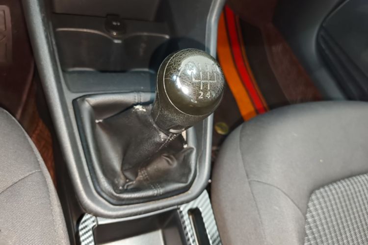 Volkswagen Santana 2018 car image #14