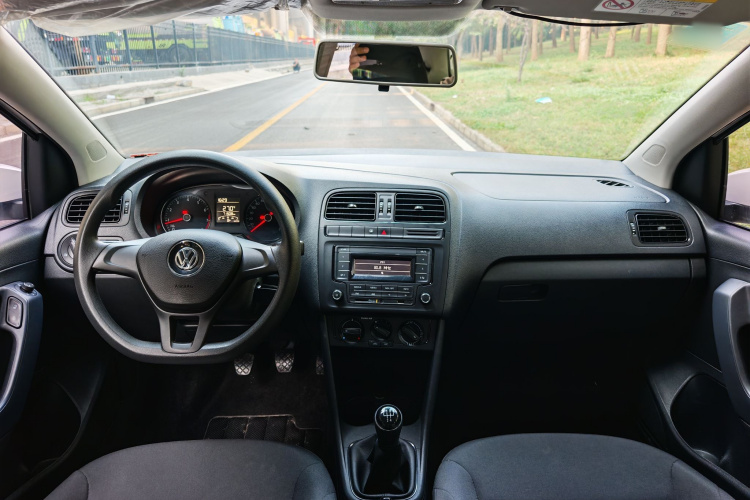 Volkswagen Polo 2018 #14 Volkswagen Polo 2018 car image #14