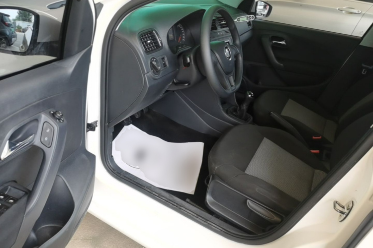 Volkswagen Polo 2016 #15 Volkswagen Polo 2016 car image #15
