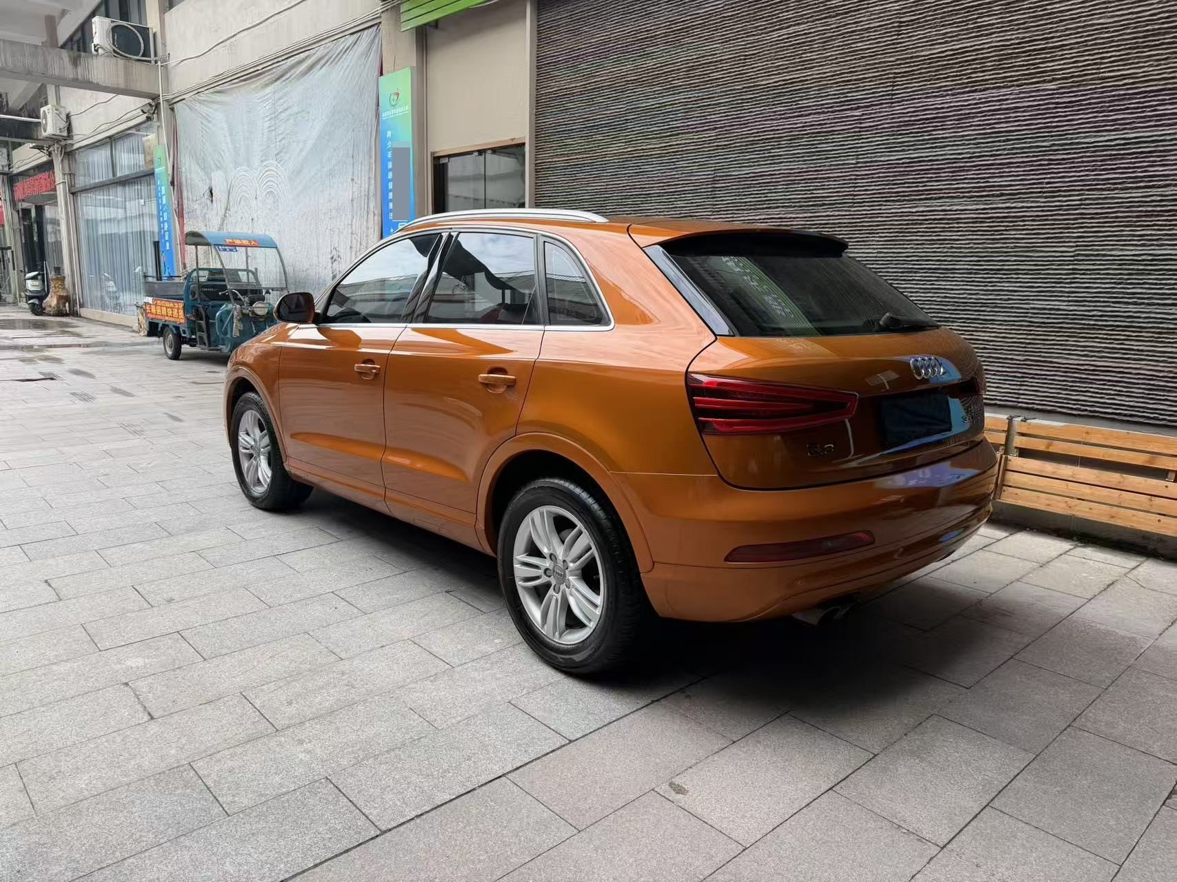 Audi Q3 2014 car image #3