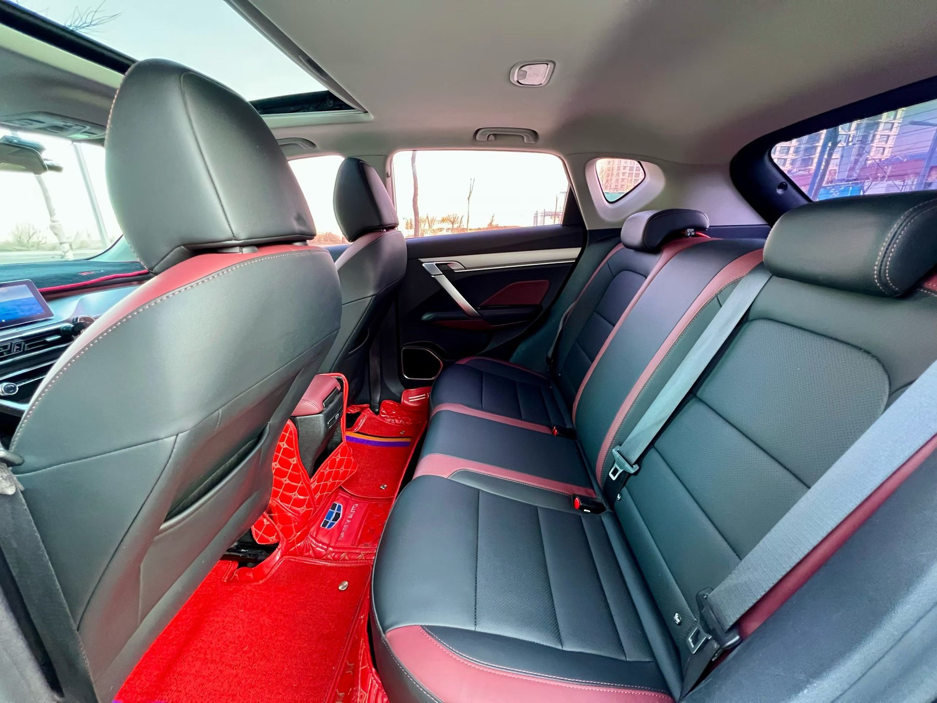 GEELY Coolray 2021 image de voiture #6