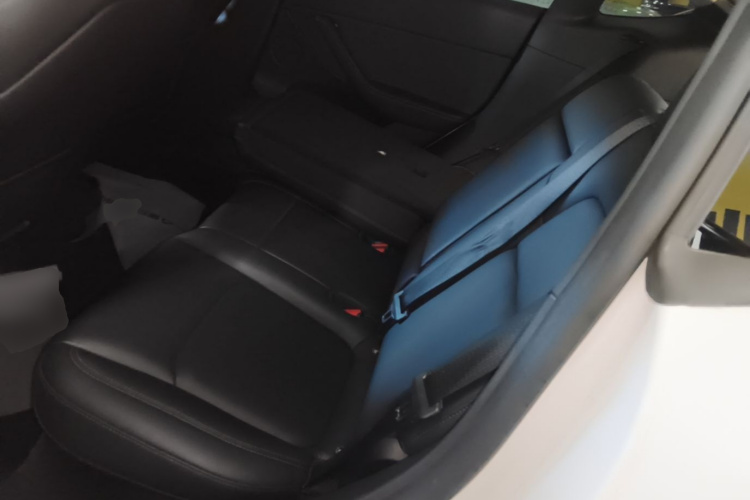 Tesla Model Y 2023 #17 Tesla Model Y 2023 car image #17