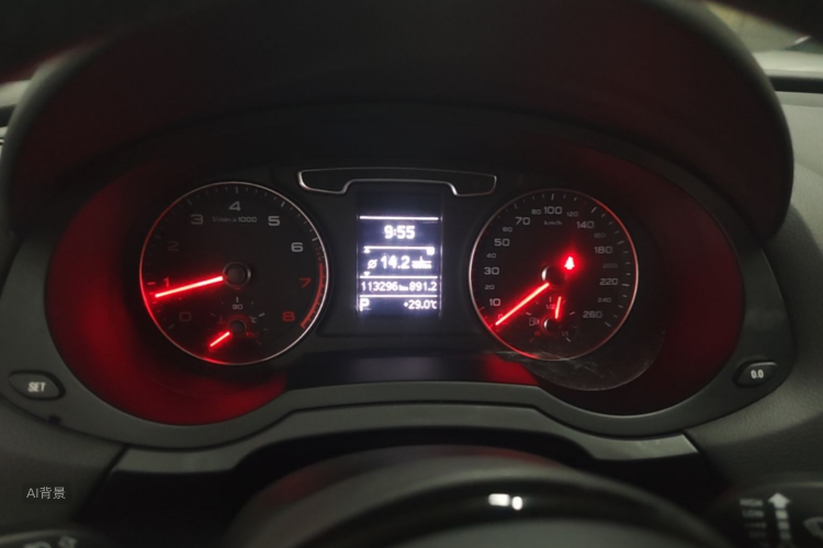 Audi Q3 2014 car image #14