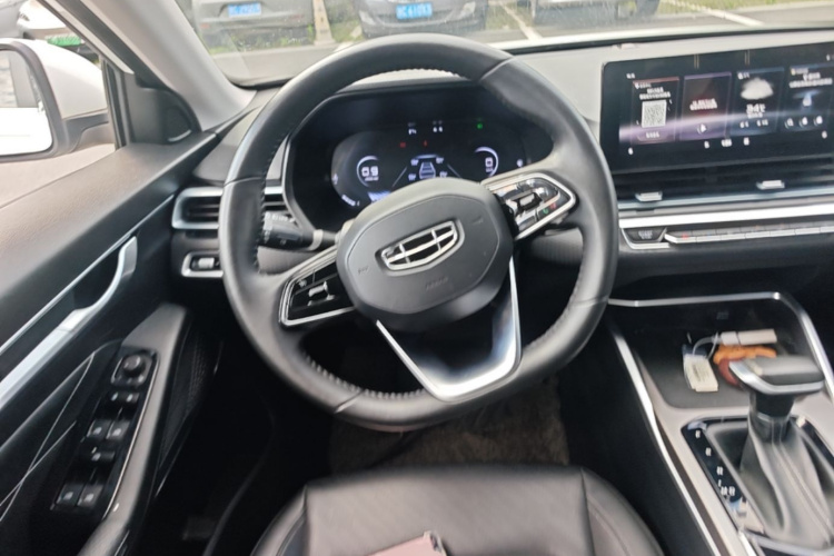 GEELY Emgrand 2022 car image #12