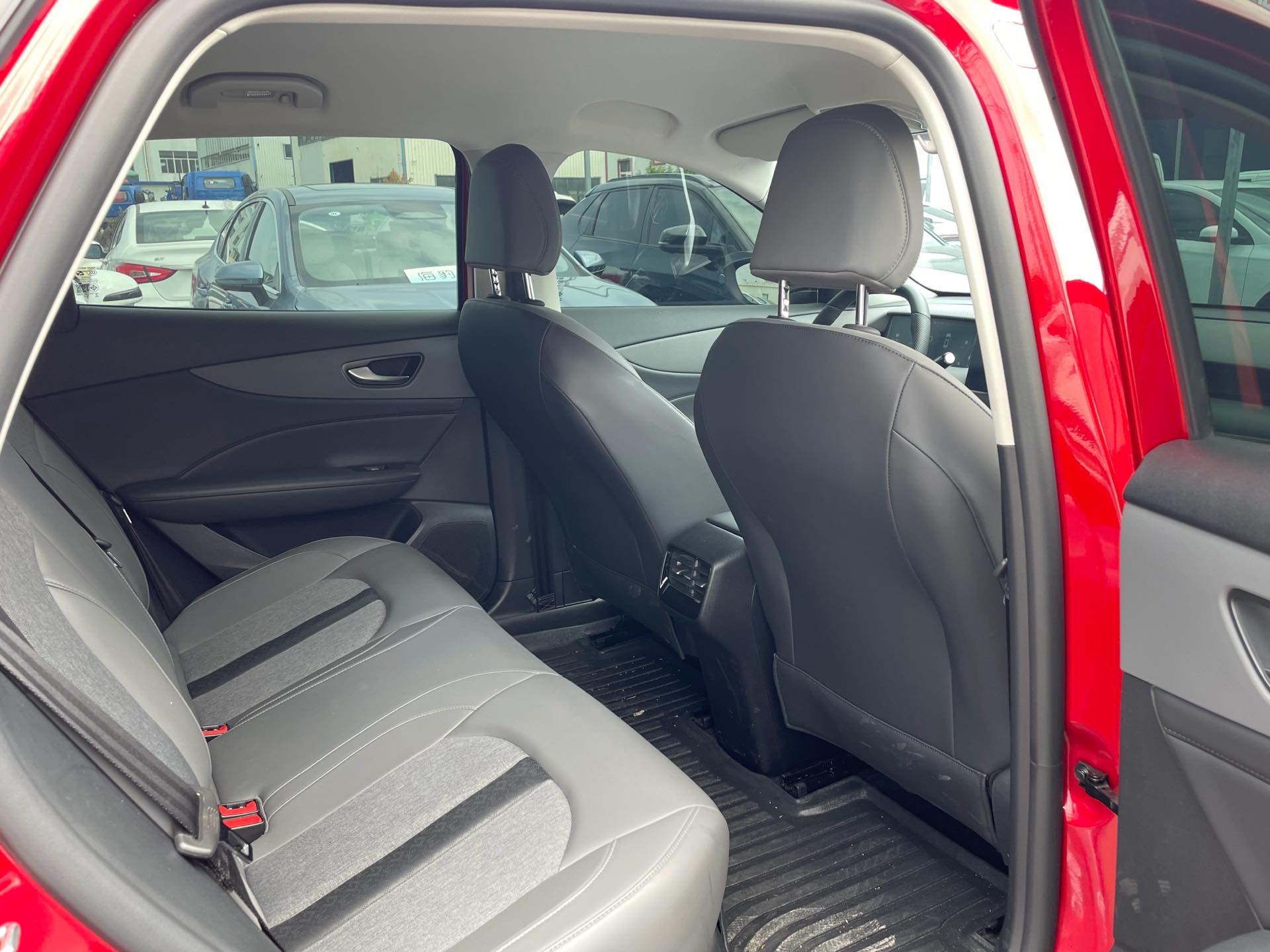 MG ES5 2025 imagem de carro #8