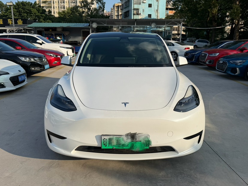 Tesla Model Y 2022 #2 Tesla Model Y 2022 car image #2