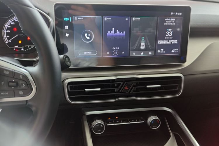 GEELY Coolray 2023 #17 GEELY Coolray 2023 car image #17