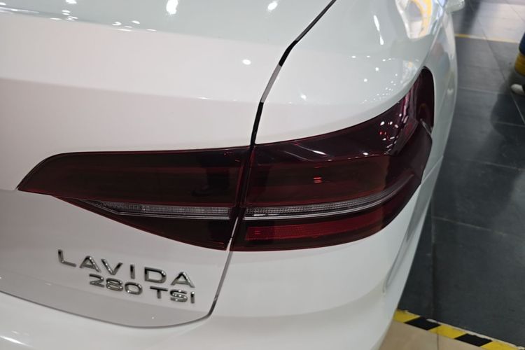Volkswagen Lavida 2021 car image #8