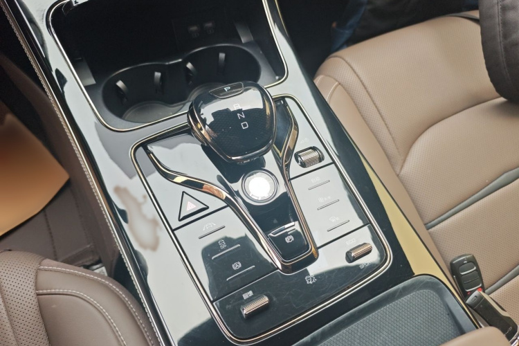 BYD Han 2021 car image #18