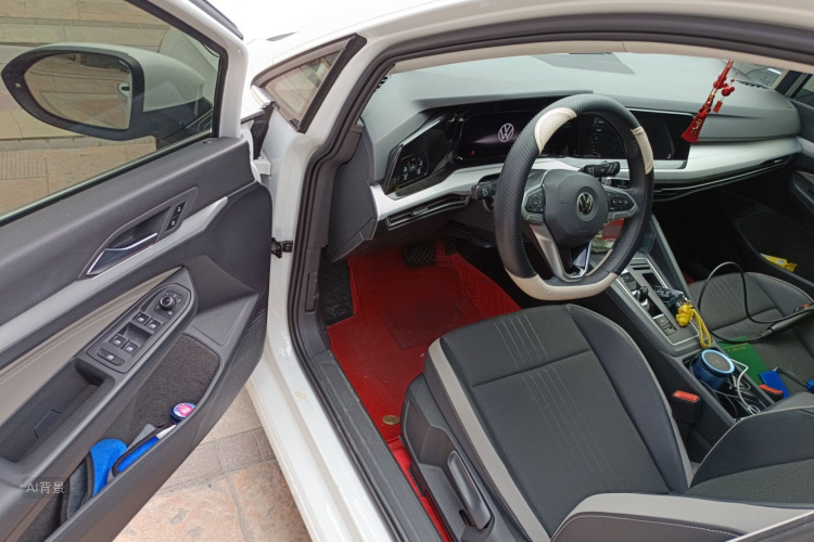 Volkswagen Golf 2022 صورة سيارة #18