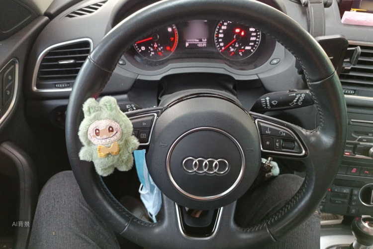 Audi Q3 2019 #12 Audi Q3 2019 car image #12