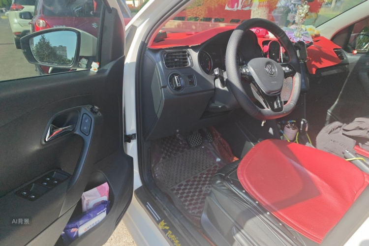 Volkswagen Polo 2017 car image #18