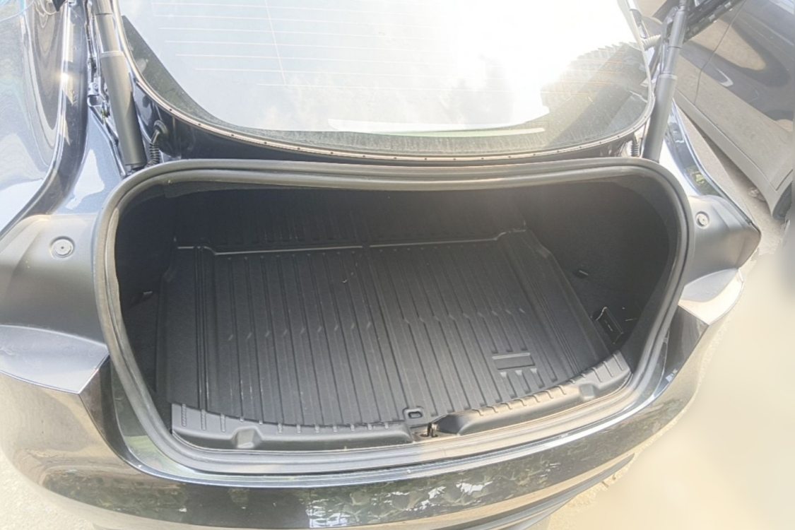 Tesla Model 3 2024 #10 Tesla Model 3 2024 car image #10