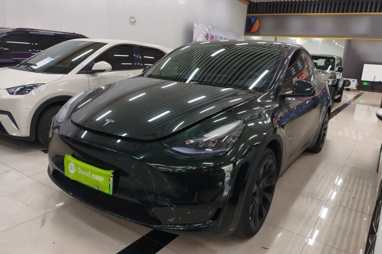 Tesla Model Y 2023 #2 Tesla Model Y 2023 car image #2