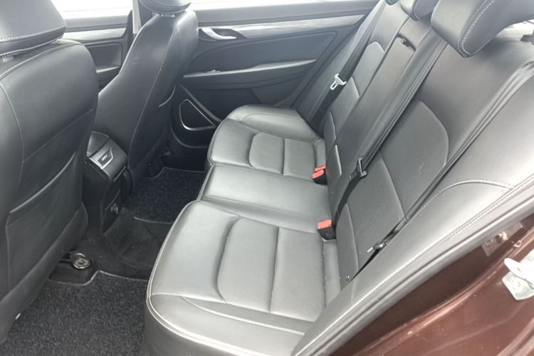 GEELY Emgrand 2019 #17 GEELY Emgrand 2019 car image #17