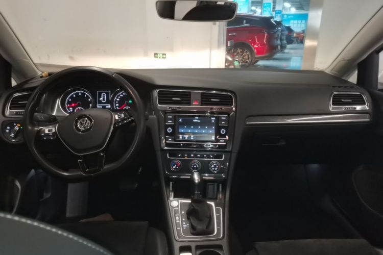 Volkswagen Golf 2018 #10 Volkswagen Golf 2018 car image #10