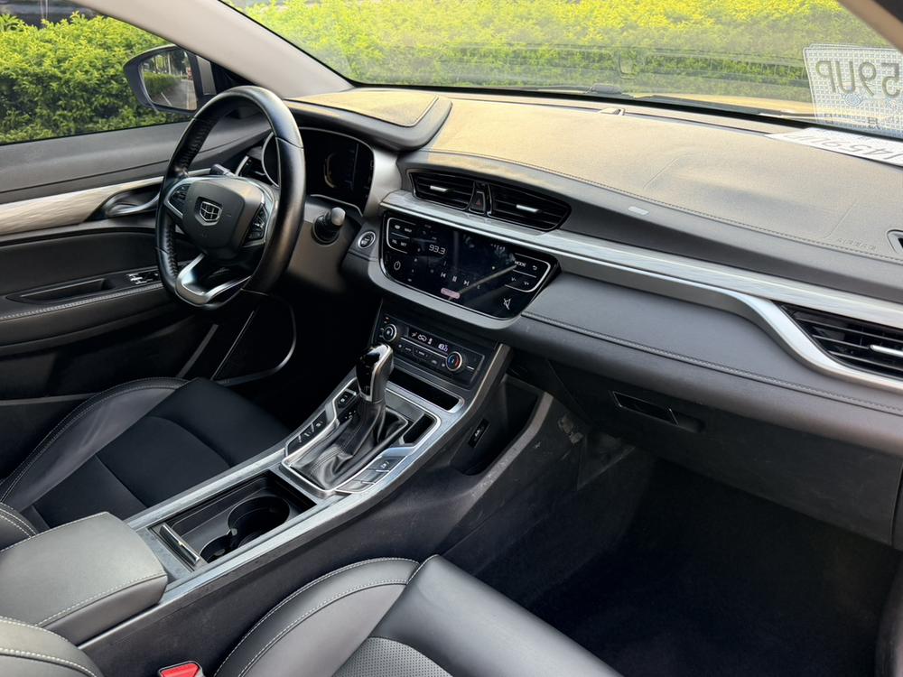 GEELY Emgrand 2019 car image #7