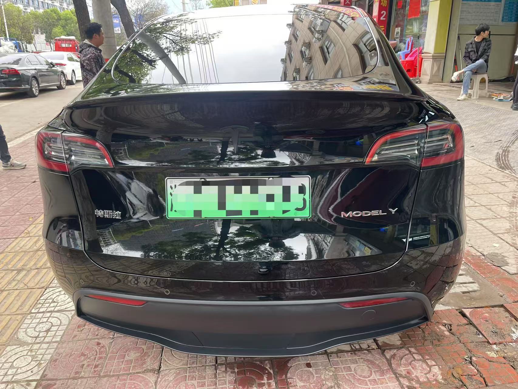 Tesla Model Y 2024 #6 Tesla Model Y 2024 صورة سيارة #6