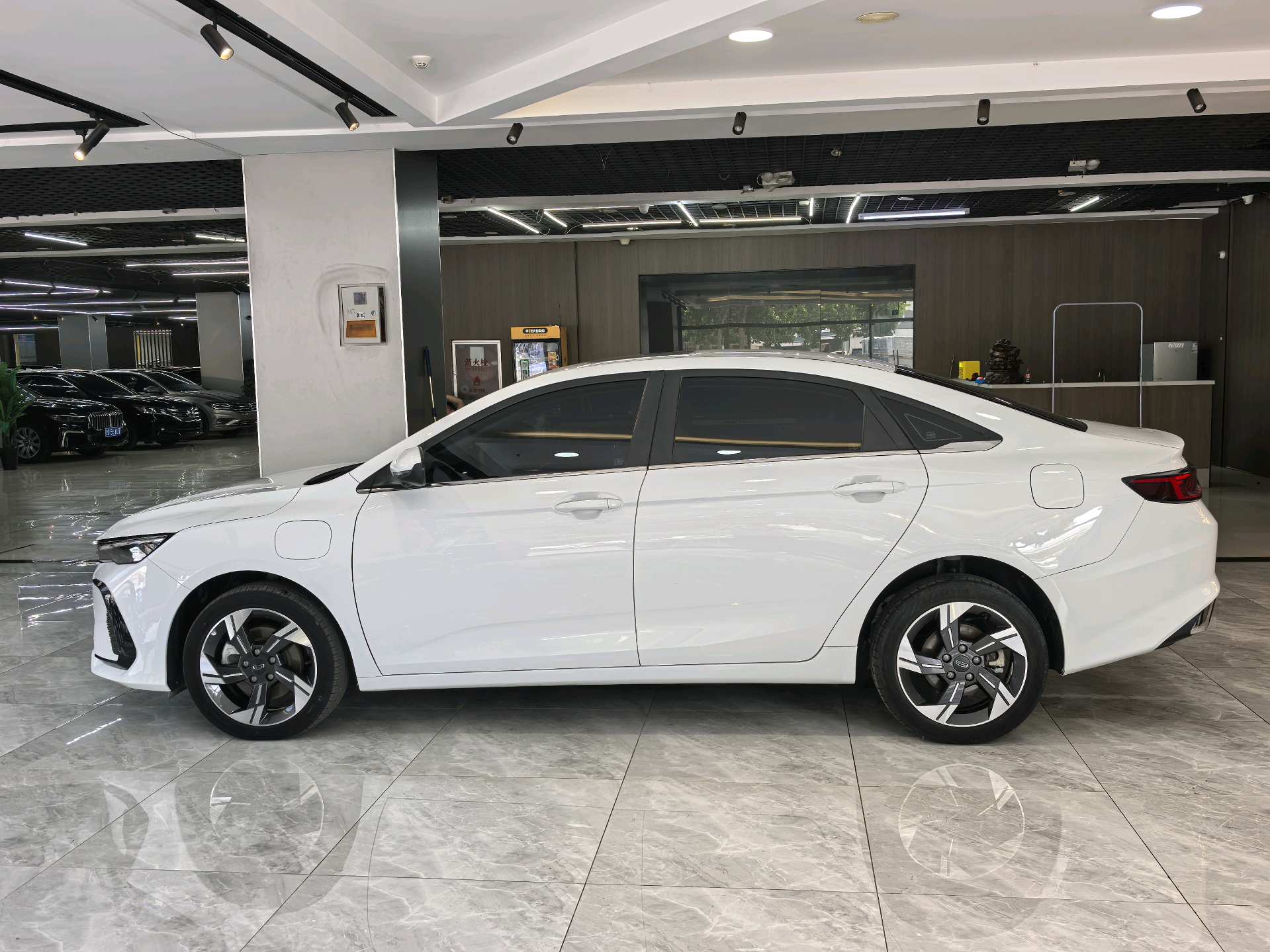 GEELY Emgrand L HiP 2024 car image #6