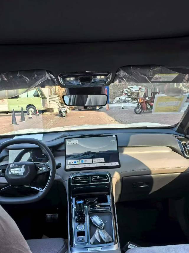 GEELY Boyue L 2026 imagen de coche #6