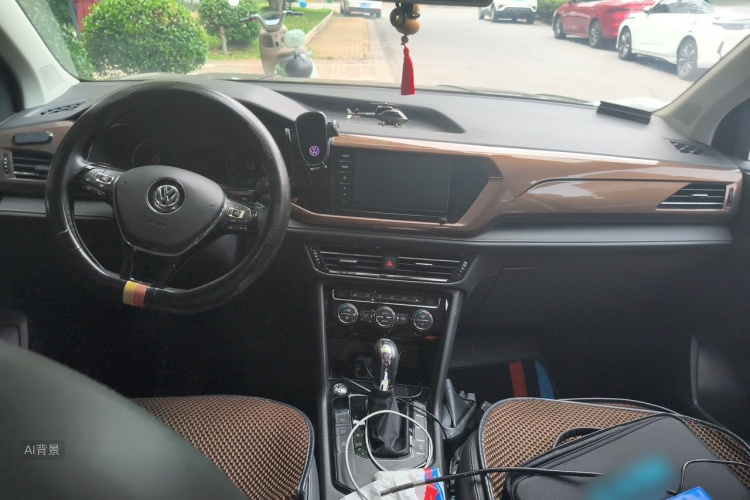 Volkswagen Tharu 2019 car image #11